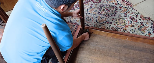 大型家具は分解し迅速・安全に回収